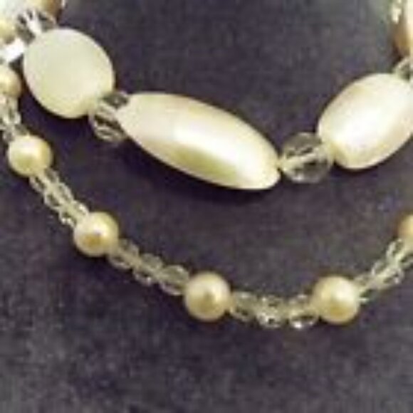 LAISE ADZER BOUTIQUE MOTHER OF PEARL OVOIDS CRYSTAL PEARLS 2 STRAND NECKLACE 63 - Picture 2 of 3